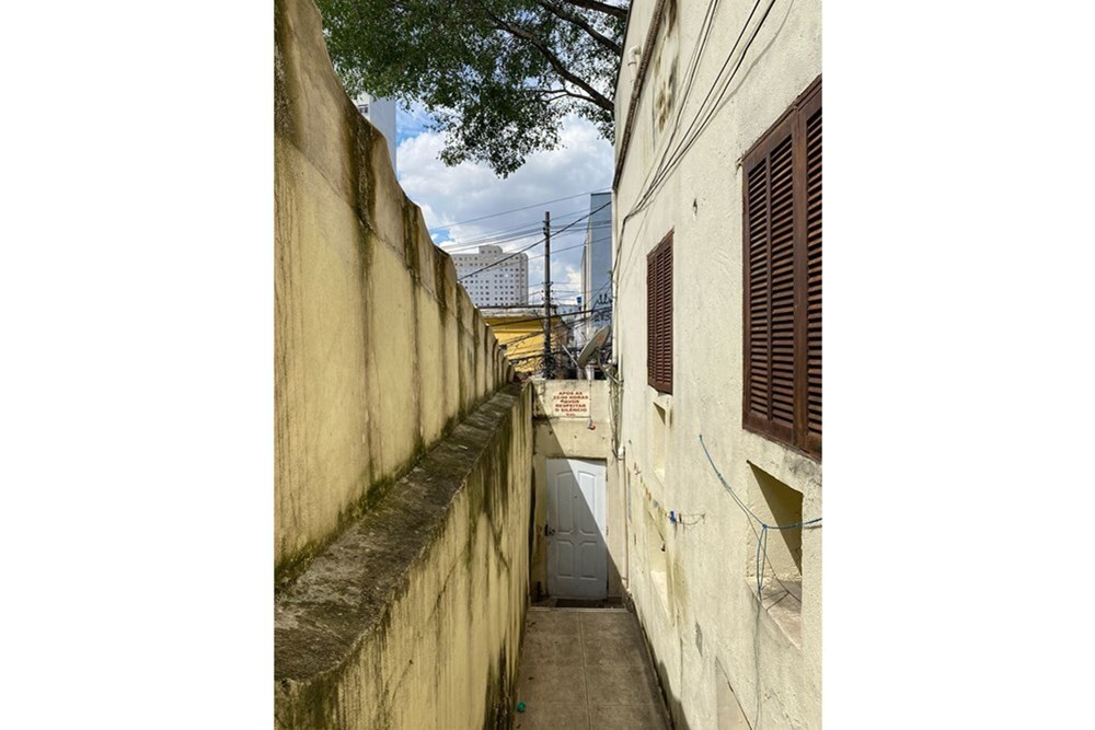 ABDA 110 601261073-40 - REMAX Terra Exclusividades