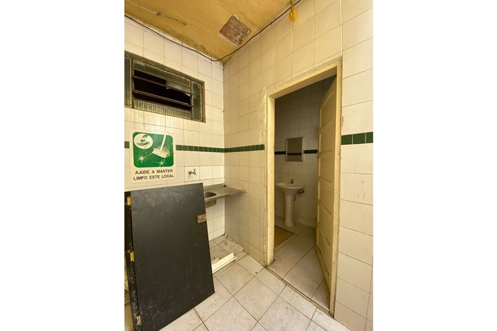 ABDA 110 601261073-40 - REMAX Terra Exclusividades