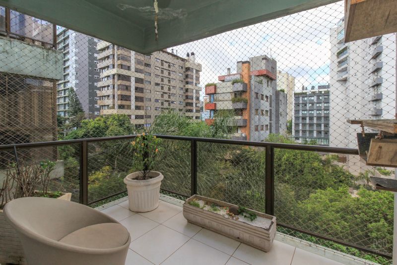 Residencial Multifamiliar de 3 quartos, 200m² no bairro Auxiliadora, em Porto Alegre | Eu Corretor