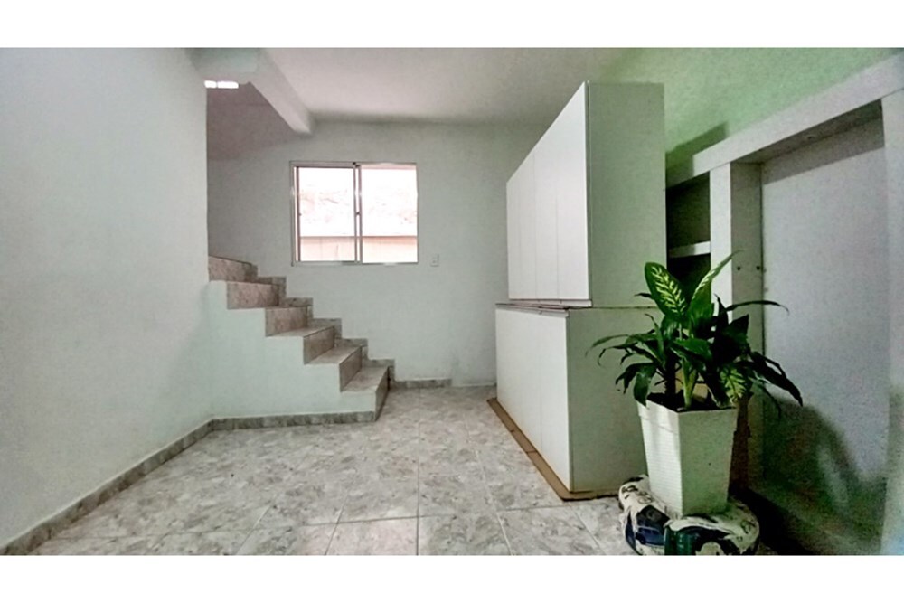 JECJ 90 Casa 602171005-63 - REMAX My House Exclusividades