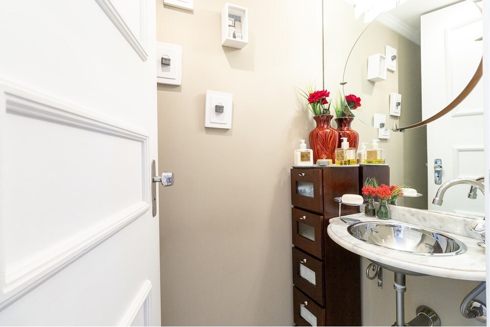 HBDI 544 Apto 601081056-23 - REMAX Lepex Exclusividades