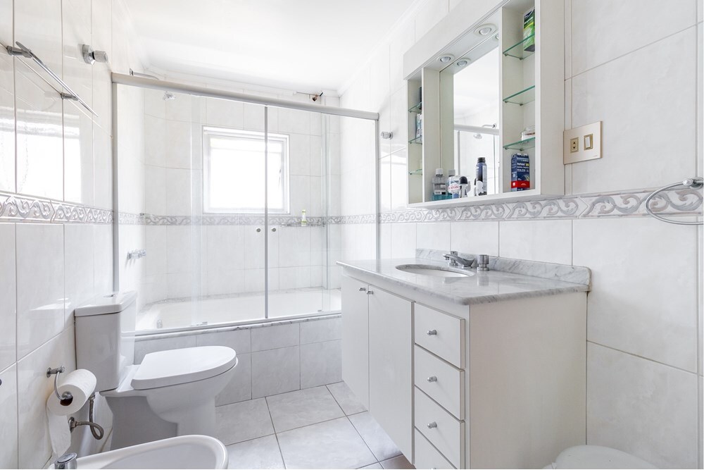 HBDI 544 Apto 601081056-23 - REMAX Lepex Exclusividades