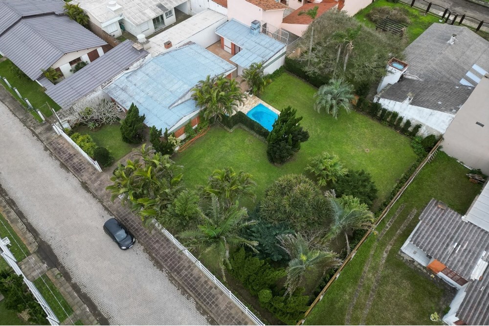 CM 278 612671028-34 - Remax VIP Exclusividades