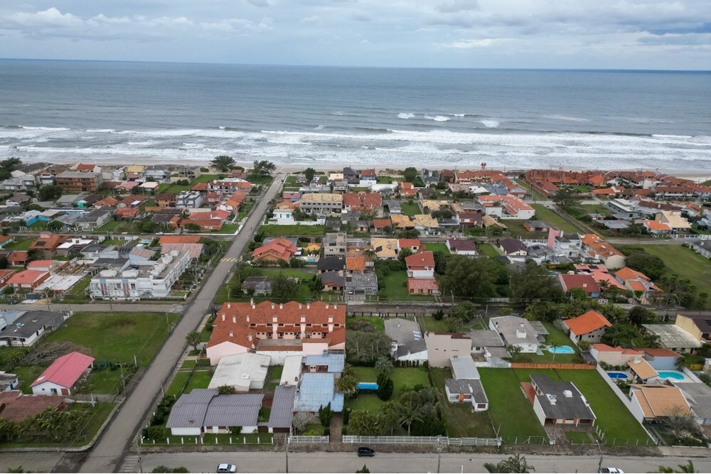 CM 278 612671028-34 - Remax VIP Exclusividades