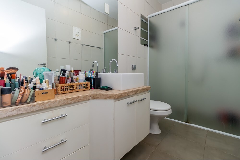 JCB 799 Apto 601081048-24 - REMAX Lepex Exclusividades