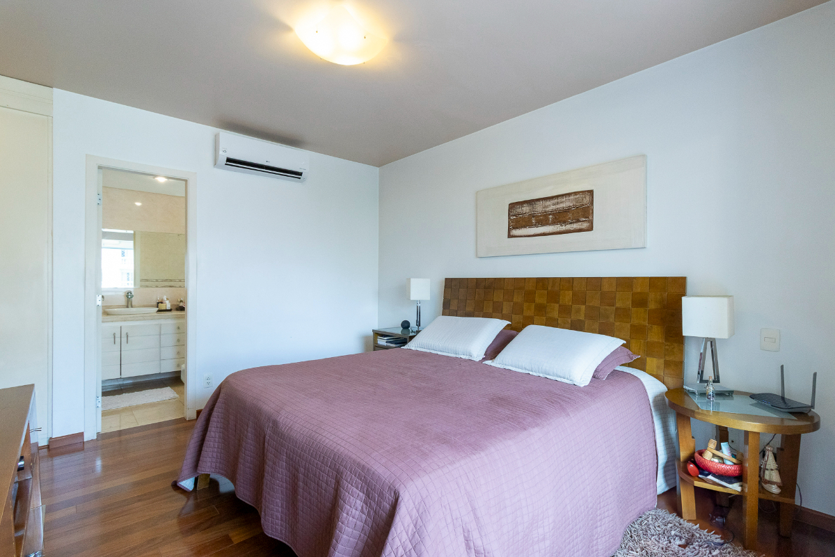 Residencial Multifamiliar de 3 quartos, 195m² no bairro Moema, em São Paulo | Eu Corretor