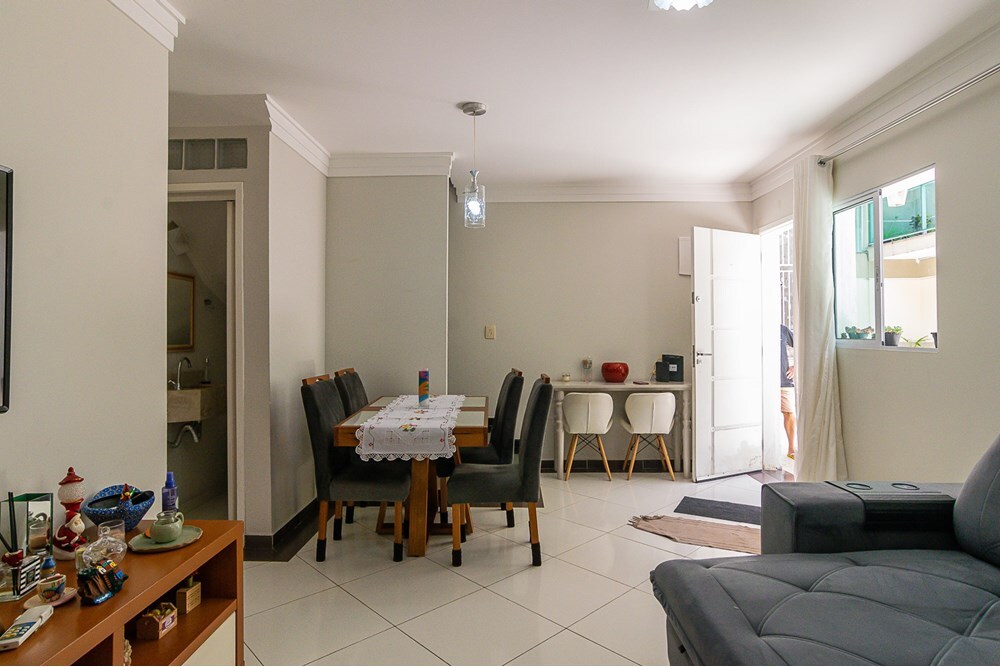 VMC 725 Casa 601401028-31 - REMAX Paradisus Exclusividades