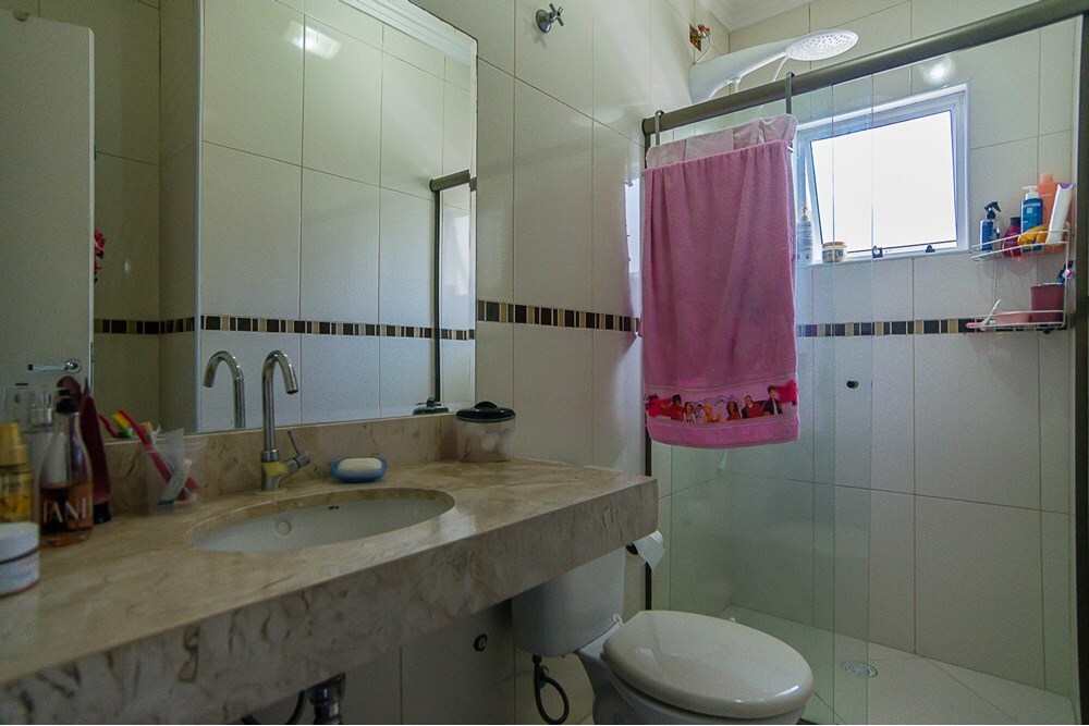 VMC 725 Casa 601401028-31 - REMAX Paradisus Exclusividades