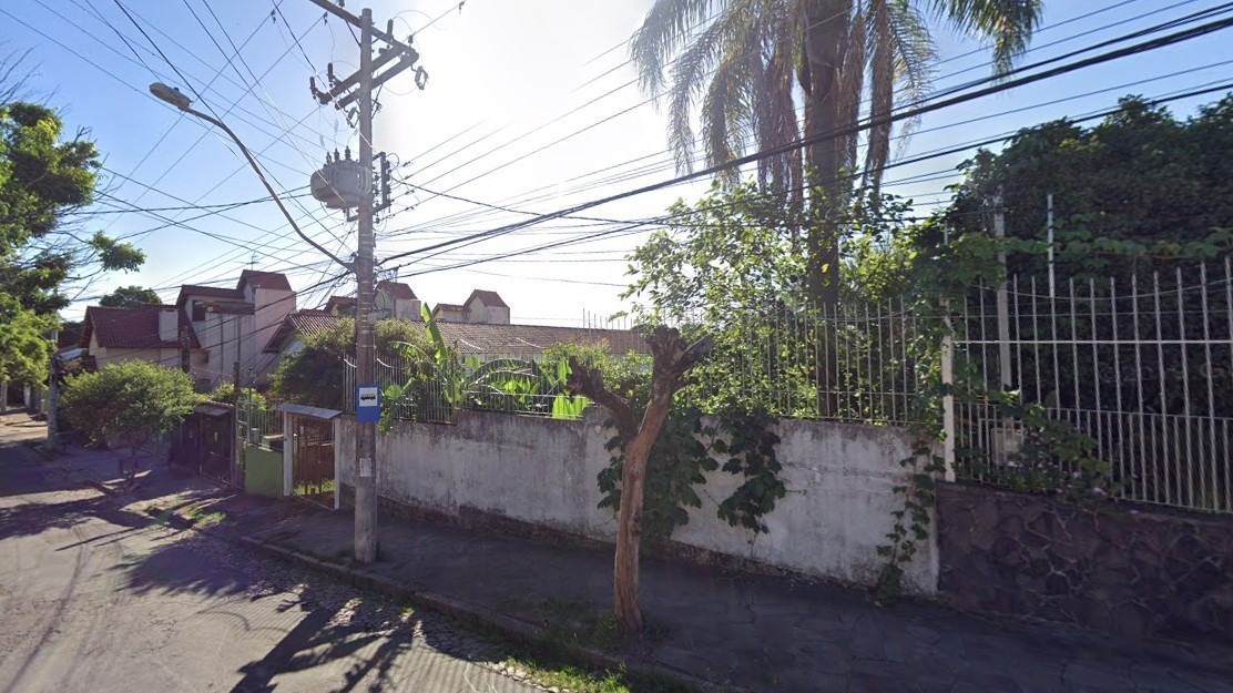 Residencial Multifamiliar de 665m² no bairro Tristeza, em Porto Alegre | Eu Corretor
