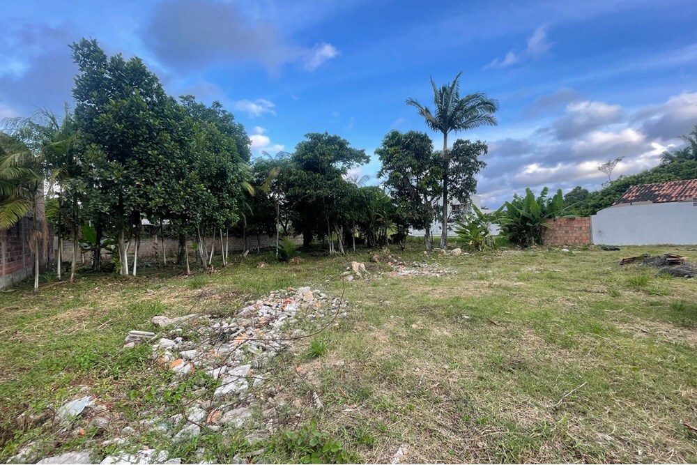 Residencial Multifamiliar de 1526m² no bairro Praia de Armação do Itapocorói, em Penha | Eu Corretor