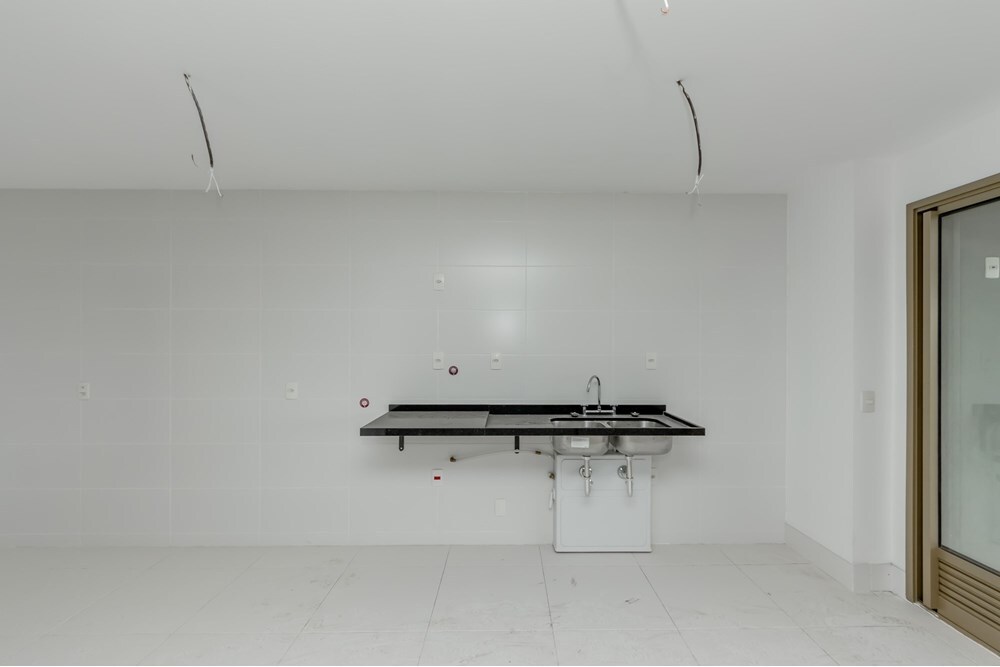 MC 611 Apto 601721021-47 - REMAX Front Exclusividades