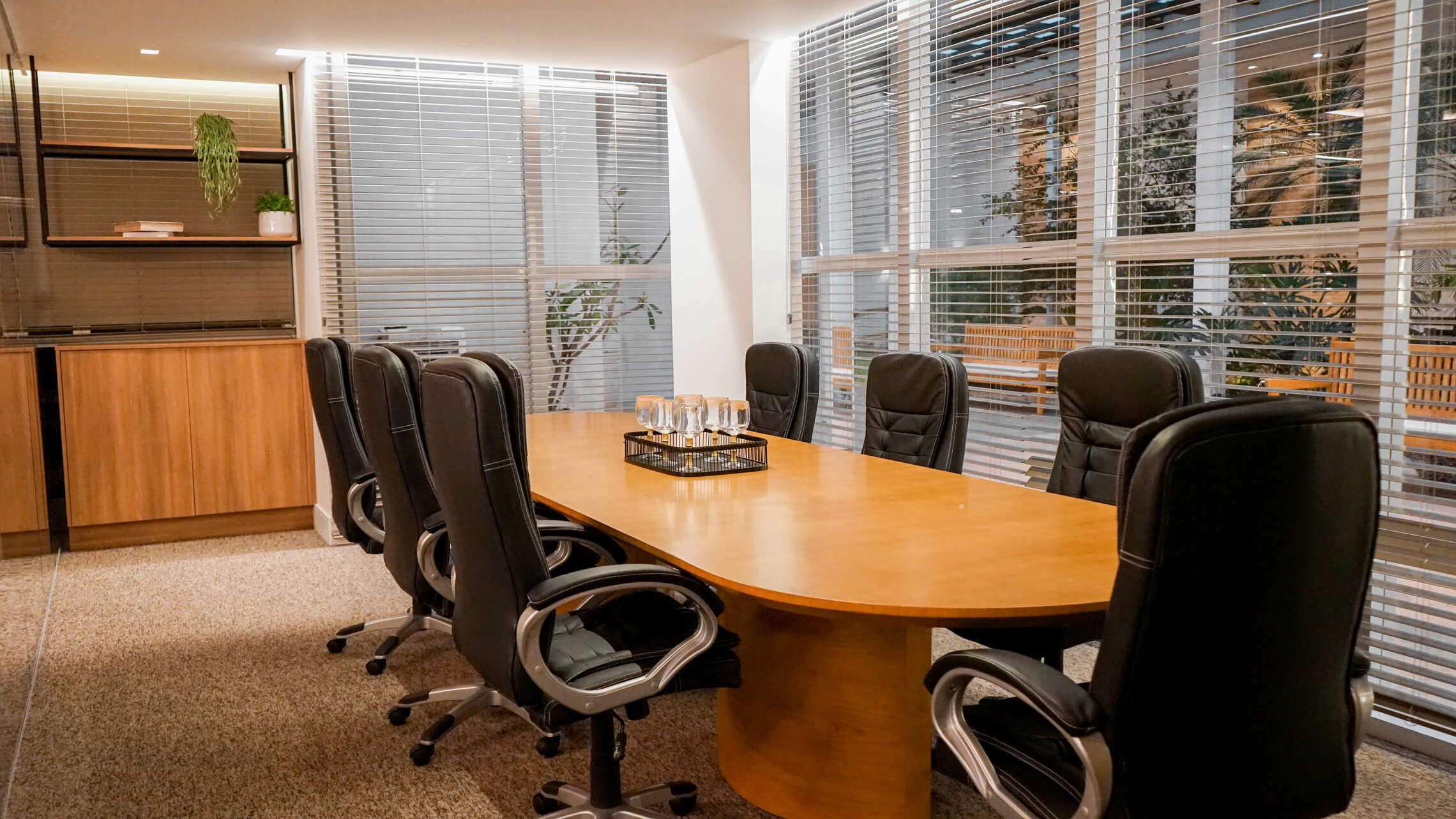 Euro Towers - Business Euro Towers - Business