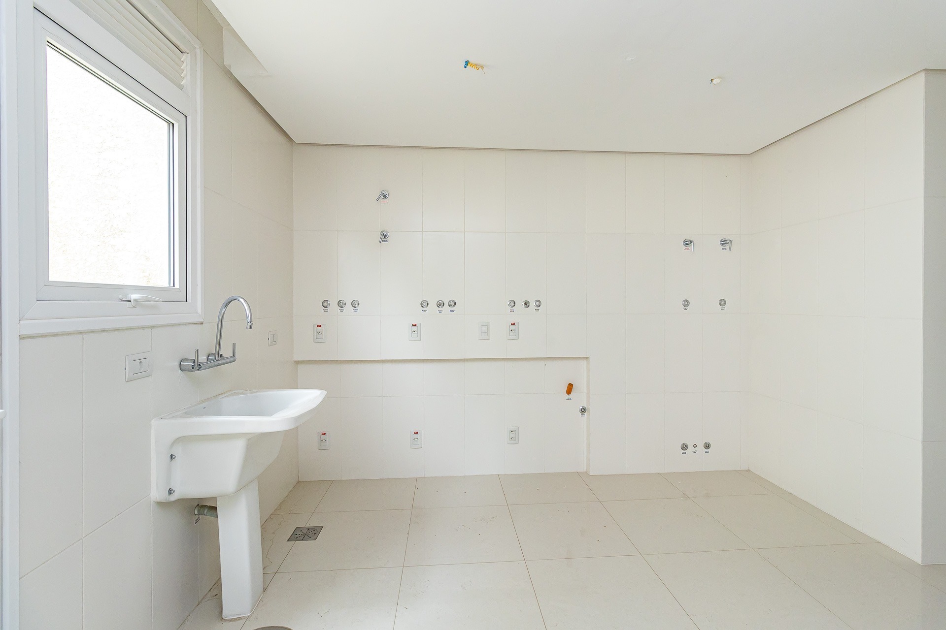 Residencial Multifamiliar de 3 quartos, 805m² no bairro Três Figueiras, em Porto Alegre | Eu Corretor