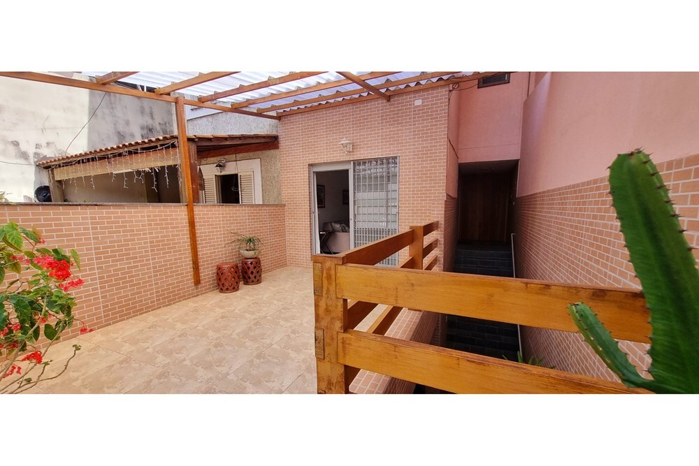 JSLADC 33 Casa 601081013-30 - REMAX Lepex Exclusividades