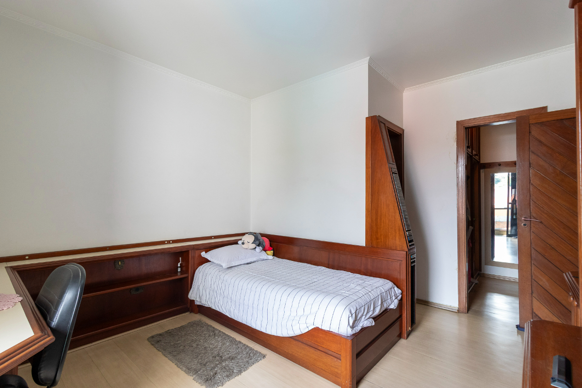 Residencial Multifamiliar de 4 quartos, 275m² no bairro Jardim Avelino, em São Paulo | Eu Corretor