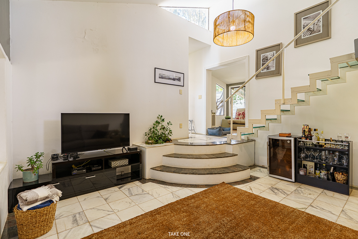 Residencial Multifamiliar de 1 quarto, 200m² no bairro Caminhos de San Conrado (Sousas), em Campinas | Eu Corretor