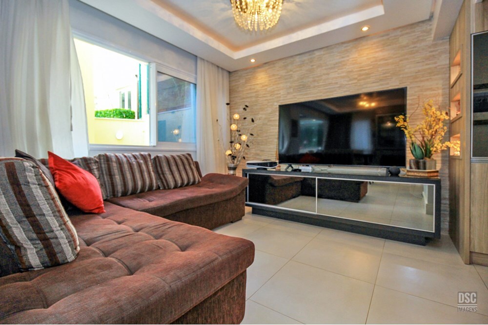 Residencial Multifamiliar de 4 quartos, 218m² no bairro Teresópolis, em Porto Alegre | Eu Corretor