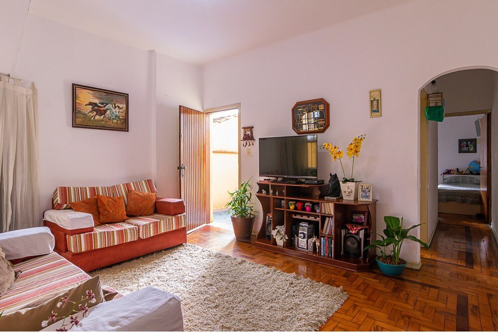 CS 28 601401007-35 - REMAX Paradisus Exclusividades CS 28 601401007-35 - REMAX Paradisus Exclusividades