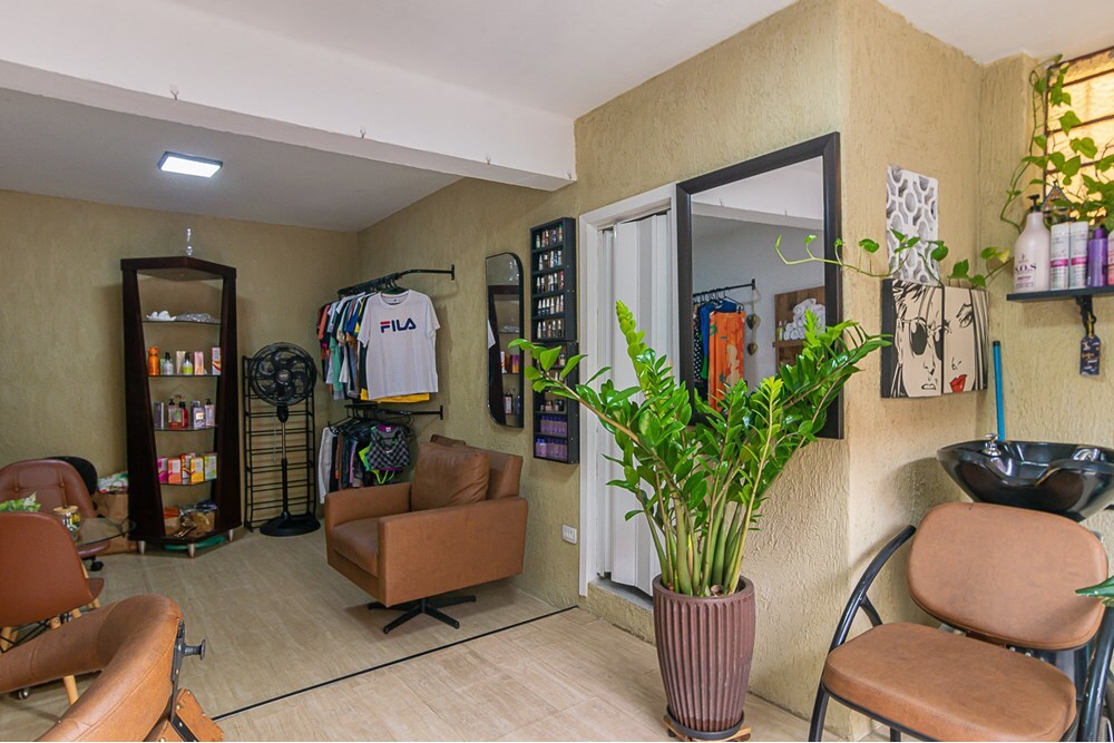 CS 28 601401007-35 - REMAX Paradisus Exclusividades CS 28 601401007-35 - REMAX Paradisus Exclusividades