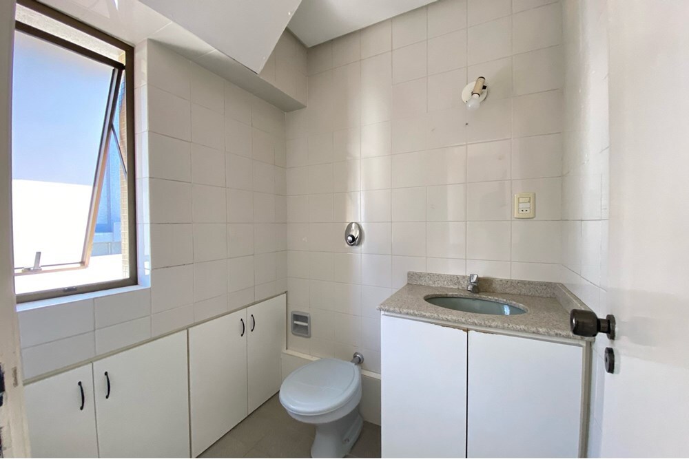 Comercial de 46m² no bairro Moinhos de Vento, em Porto Alegre | Eu Corretor
