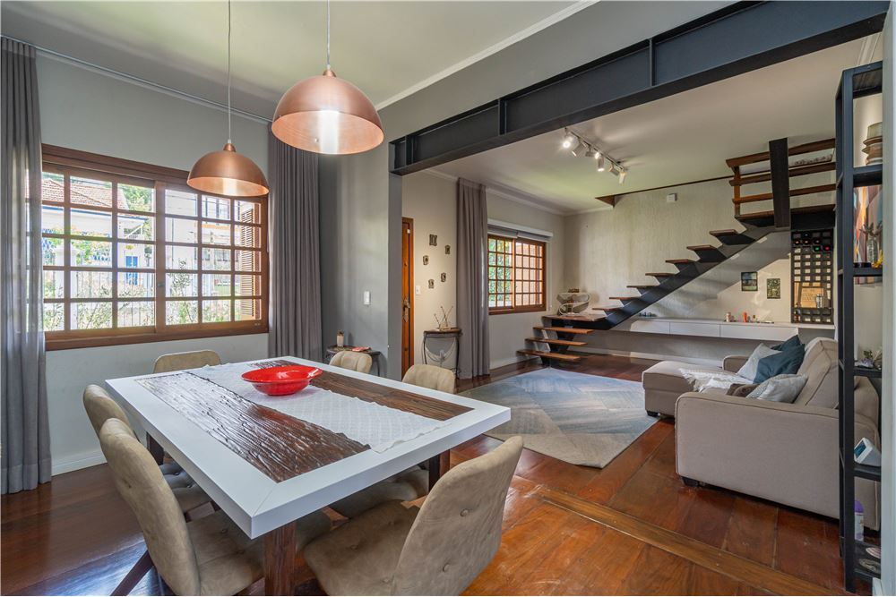 Residencial Multifamiliar de 4 quartos, 300m² no bairro Jardim Lindóia, em Porto Alegre | Eu Corretor