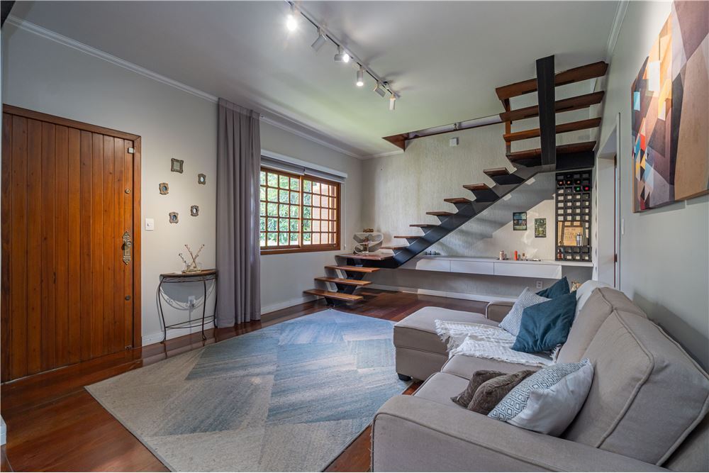Residencial Multifamiliar de 4 quartos, 300m² no bairro Jardim Lindóia, em Porto Alegre | Eu Corretor