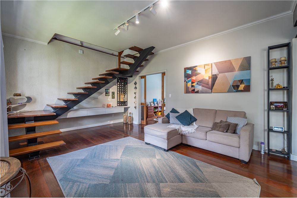Residencial Multifamiliar de 4 quartos, 300m² no bairro Jardim Lindóia, em Porto Alegre | Eu Corretor