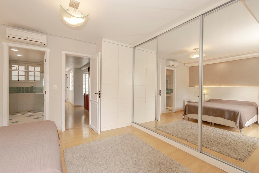 Residencial Multifamiliar de 3 quartos, 349m² no bairro Chácara das Pedras, em Porto Alegre | Eu Corretor