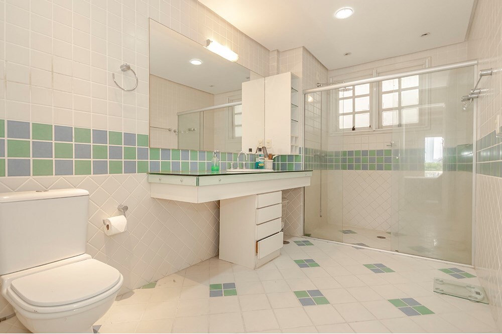 Residencial Multifamiliar de 3 quartos, 349m² no bairro Chácara das Pedras, em Porto Alegre | Eu Corretor