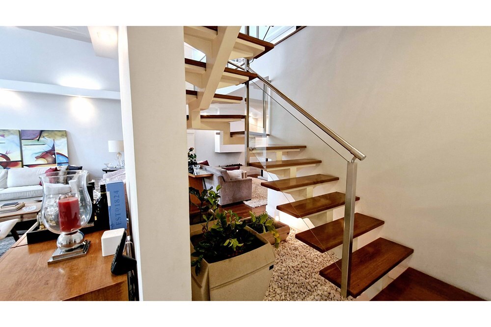 CHG 17 601361045-12 - REMAX Trio Exclusividades