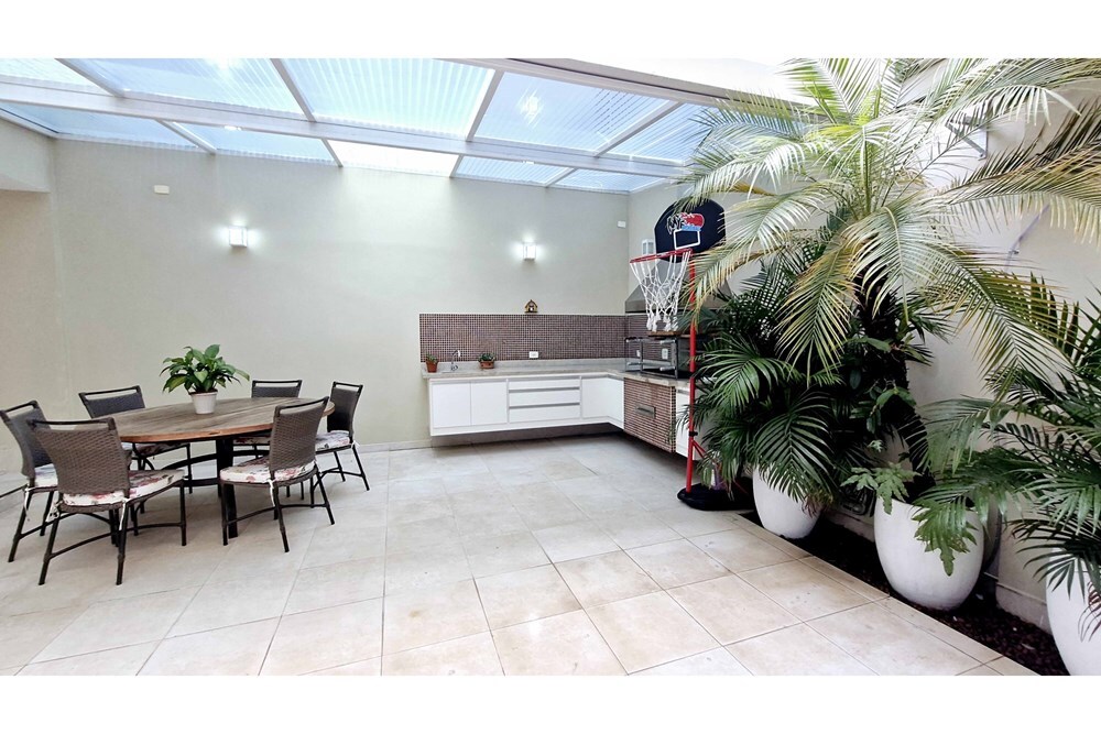 CHG 17 601361045-12 - REMAX Trio Exclusividades