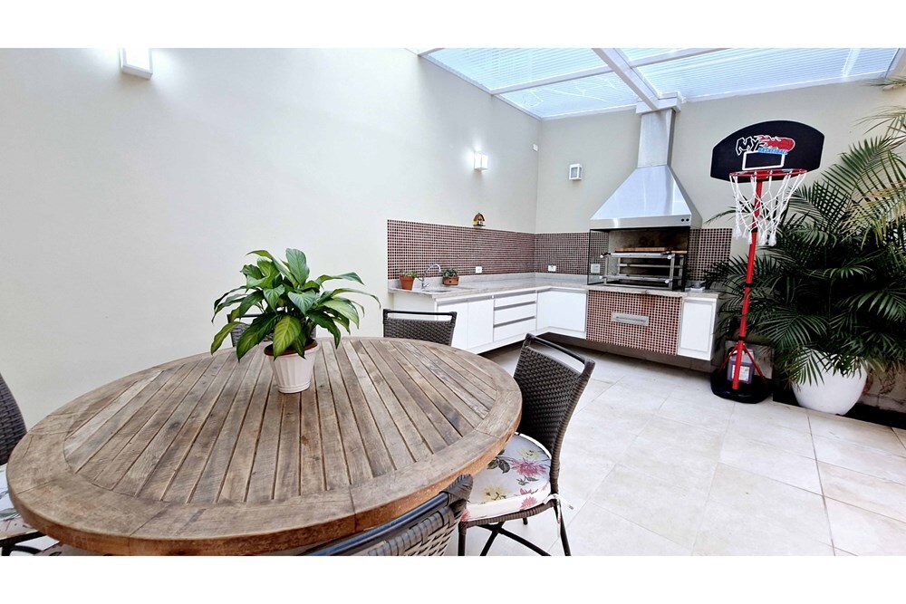 CHG 17 601361045-12 - REMAX Trio Exclusividades