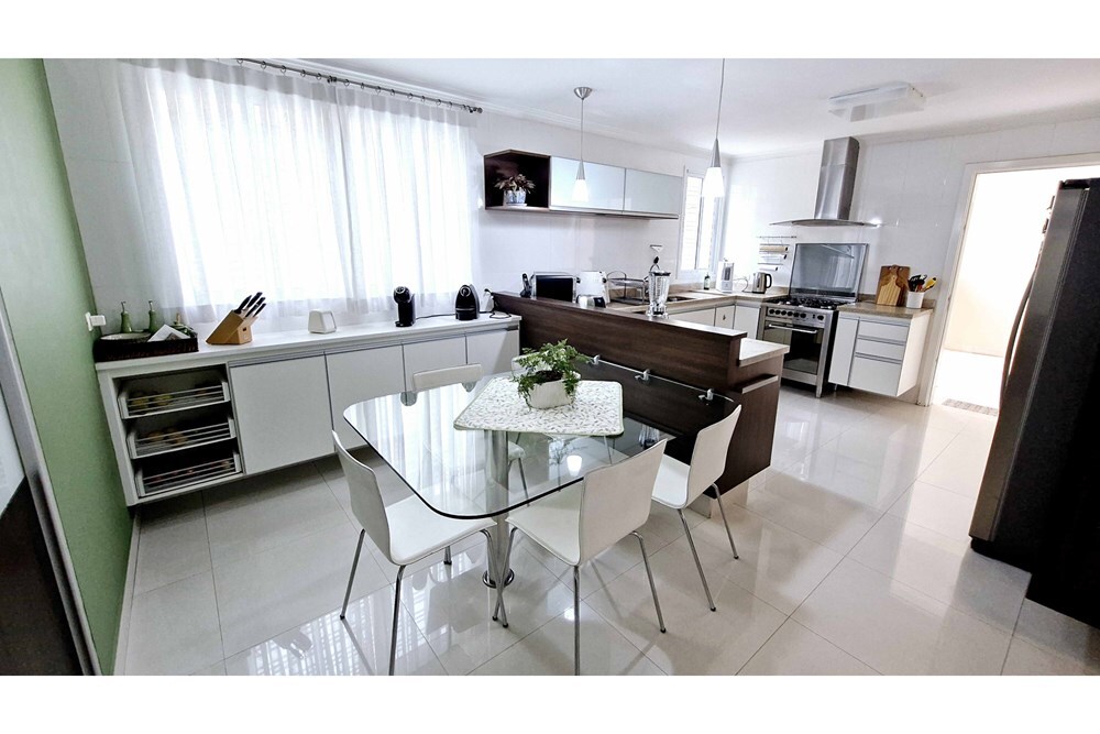 CHG 17 601361045-12 - REMAX Trio Exclusividades