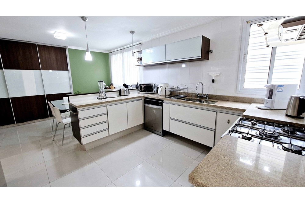 CHG 17 601361045-12 - REMAX Trio Exclusividades