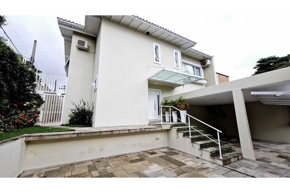 CHG 17 601361045-12 - REMAX Trio Exclusividades