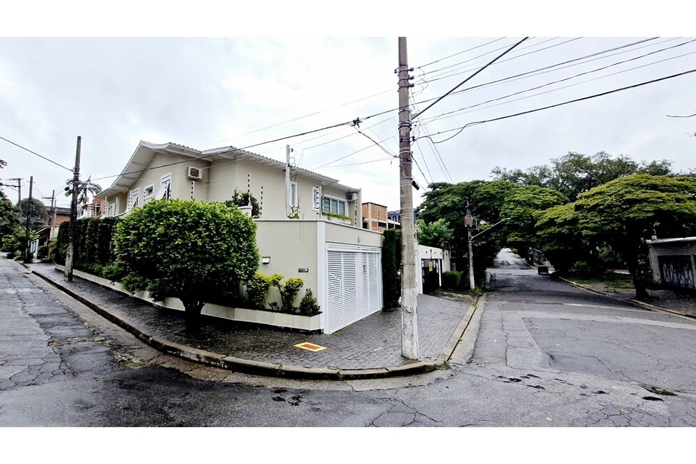 CHG 17 601361045-12 - REMAX Trio Exclusividades