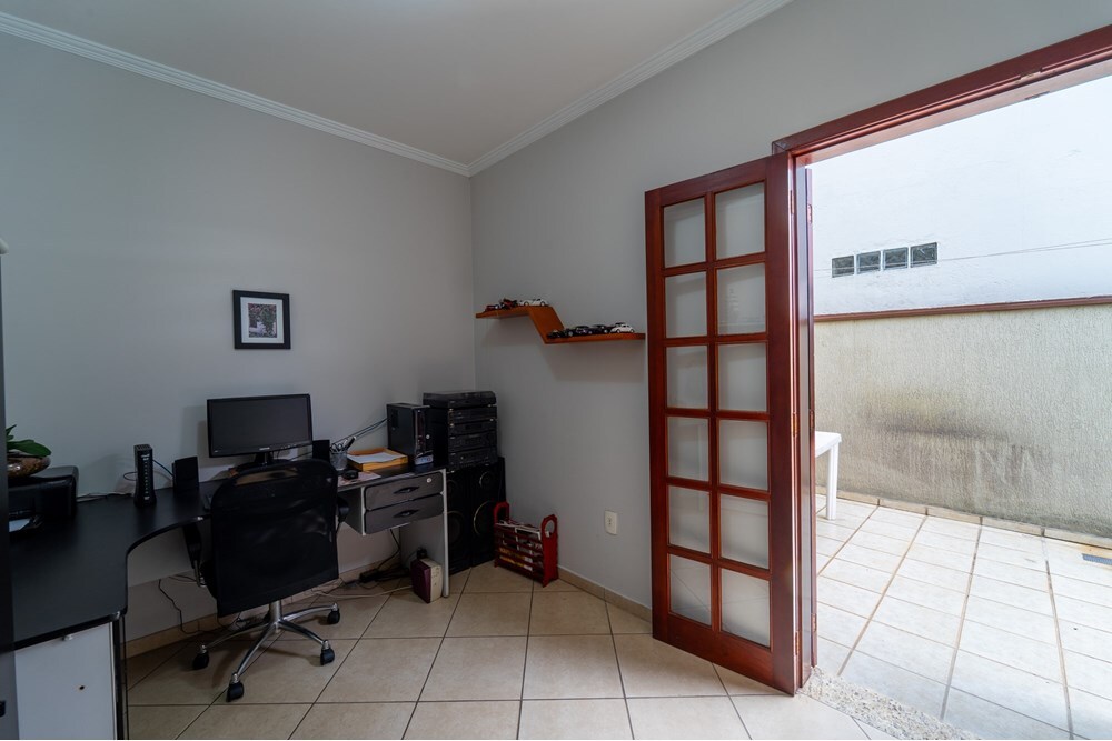 Residencial Multifamiliar de 4 quartos, 296m² no bairro Jardim Tannus, em Jundiaí | Eu Corretor