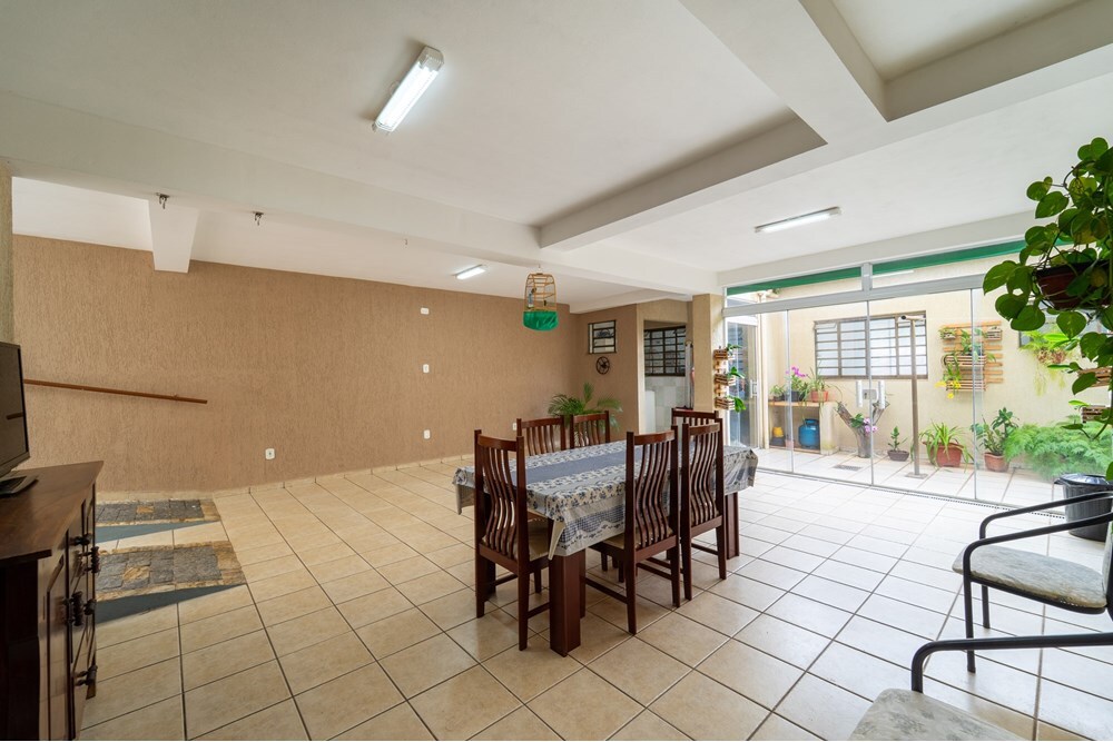 JTMFC 198 Casa 690591004-62 - REMAX Máxima Exclusividades