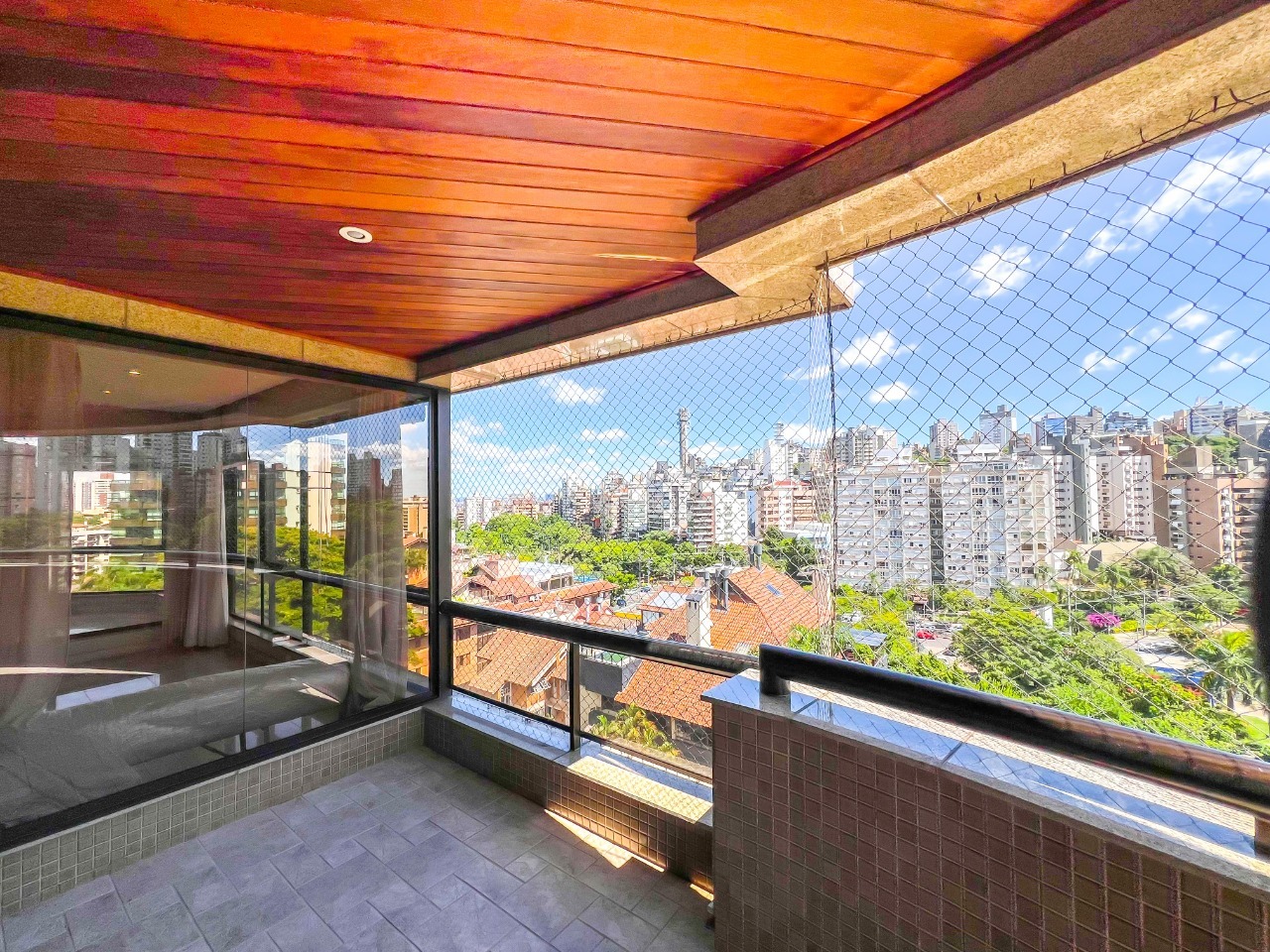 Residencial Multifamiliar de 4 quartos, 312m² no bairro Petrópolis, em Porto Alegre | Eu Corretor
