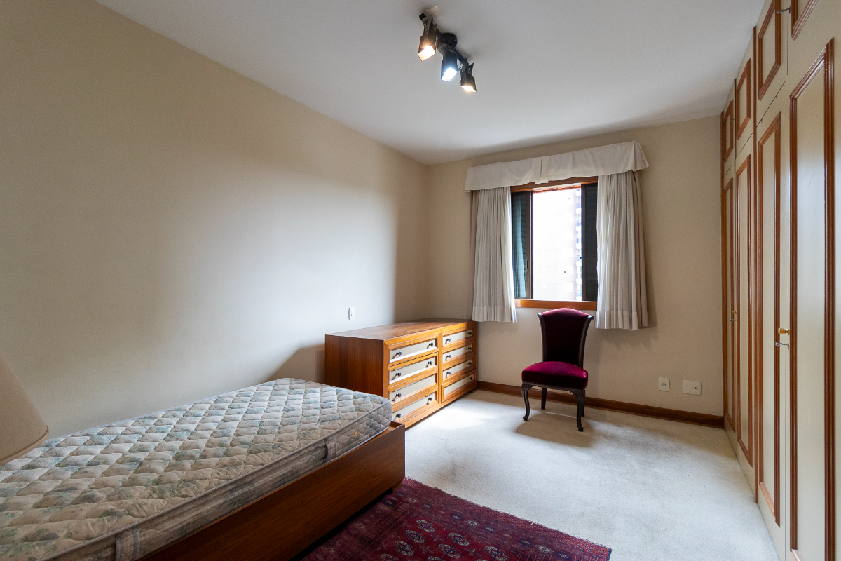 Residencial Multifamiliar de 3 quartos, 325m² no bairro Moema, em São Paulo | Eu Corretor