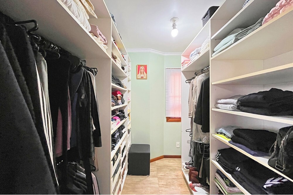 Residencial Multifamiliar de 3 quartos, 215m² no bairro Espírito Santo, em Porto Alegre | Eu Corretor