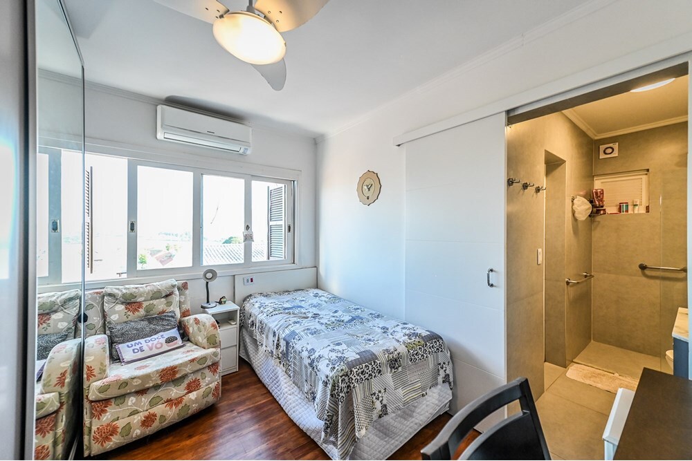 Residencial Multifamiliar de 4 quartos, 234m² no bairro Cristal, em Porto Alegre | Eu Corretor