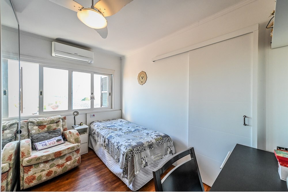 Residencial Multifamiliar de 4 quartos, 234m² no bairro Cristal, em Porto Alegre | Eu Corretor