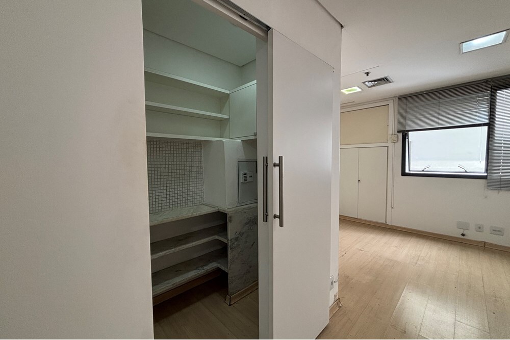 SCDAL 537 Sala 601081019-44 - REMAX Lepex Exclusividades