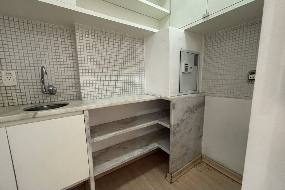 SCDAL 537 Sala 601081019-44 - REMAX Lepex Exclusividades