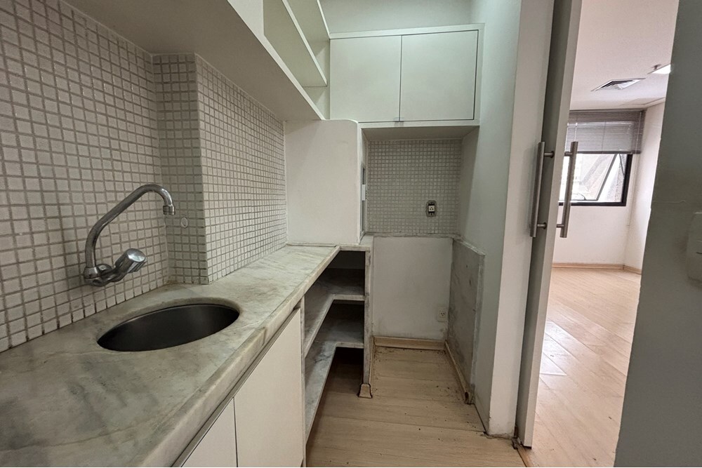 SCDAL 537 Sala 601081019-44 - REMAX Lepex Exclusividades