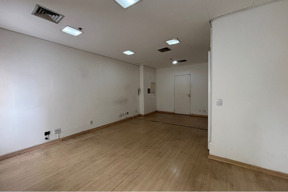 SCDAL 537 Sala 601081019-44 - REMAX Lepex Exclusividades