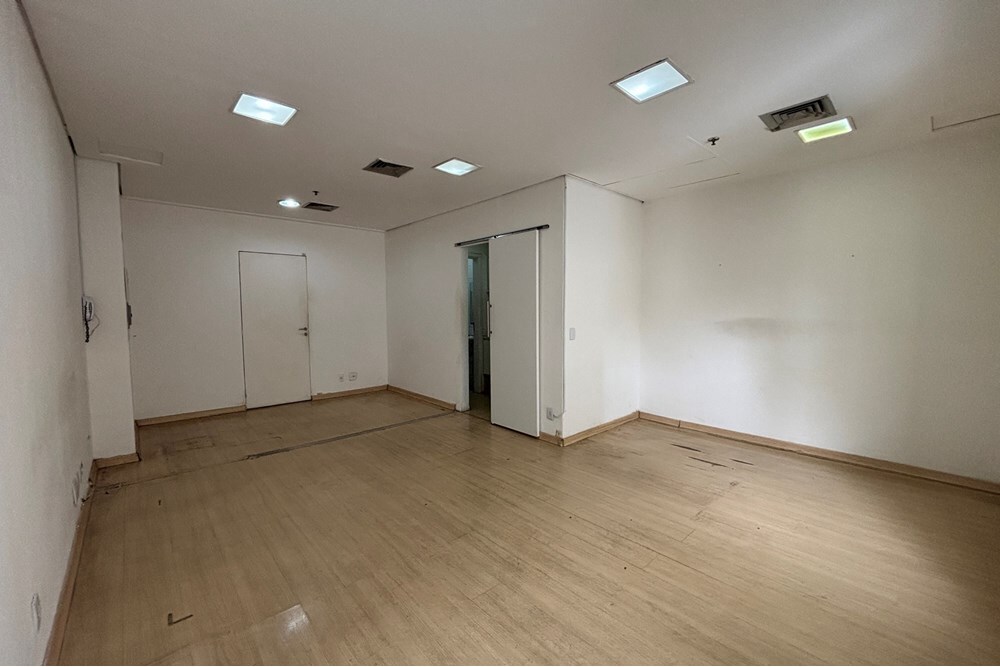 SCDAL 537 Sala 601081019-44 - REMAX Lepex Exclusividades