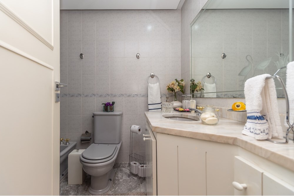 Residencial Multifamiliar de 4 quartos, 198m² no bairro Moema, em São Paulo | Eu Corretor