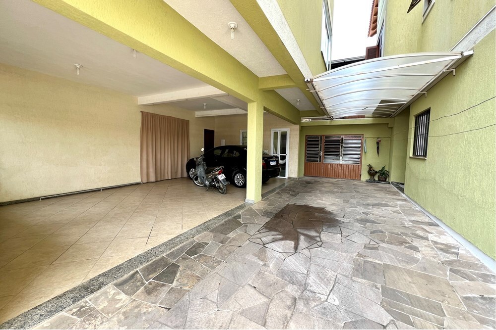 Comercial de 652m² no bairro Mathias Velho, em Canoas | Eu Corretor